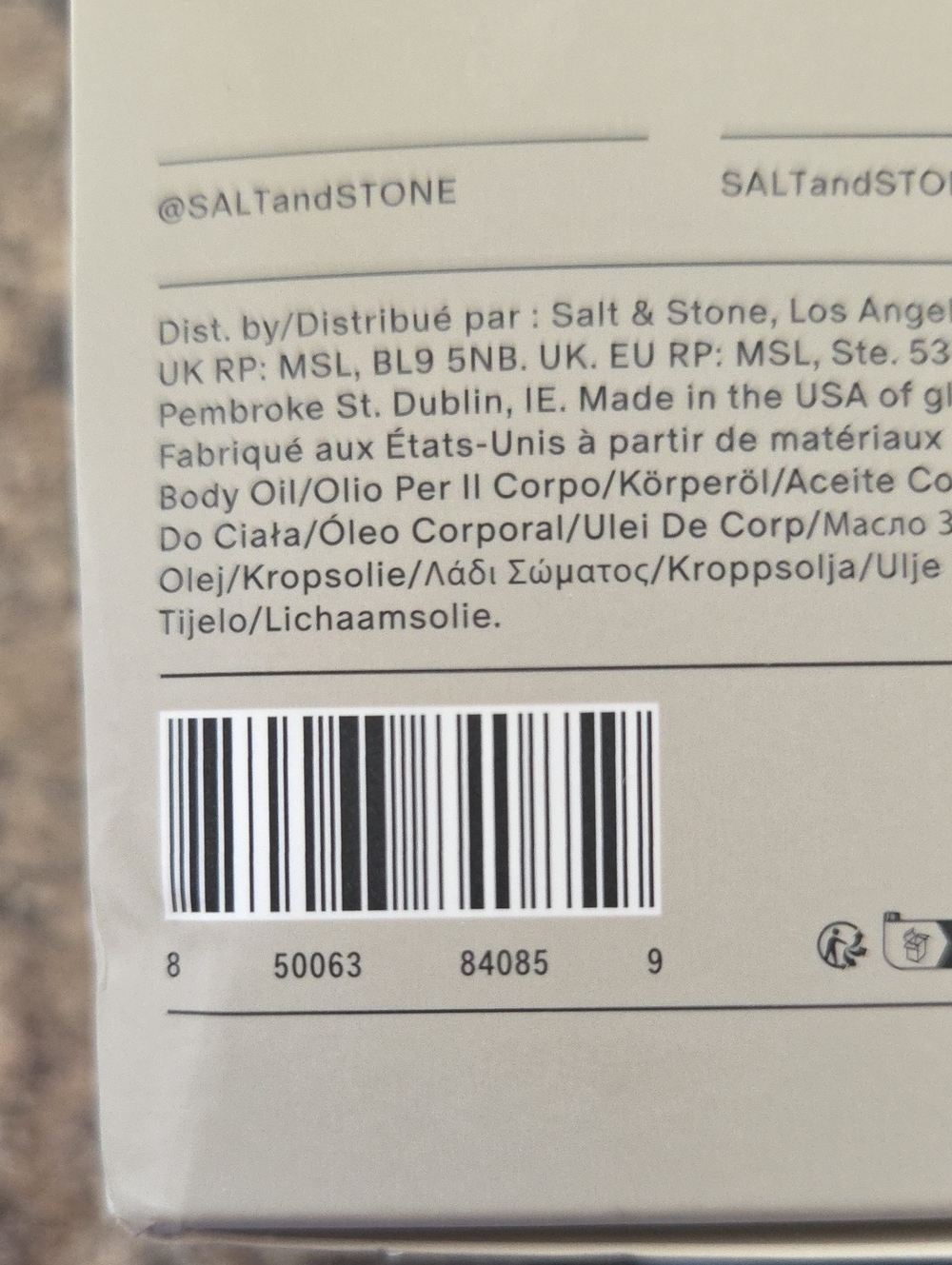 New Salt & Stone Body Oil - Santal & Vetiver - Picture 2 of 2